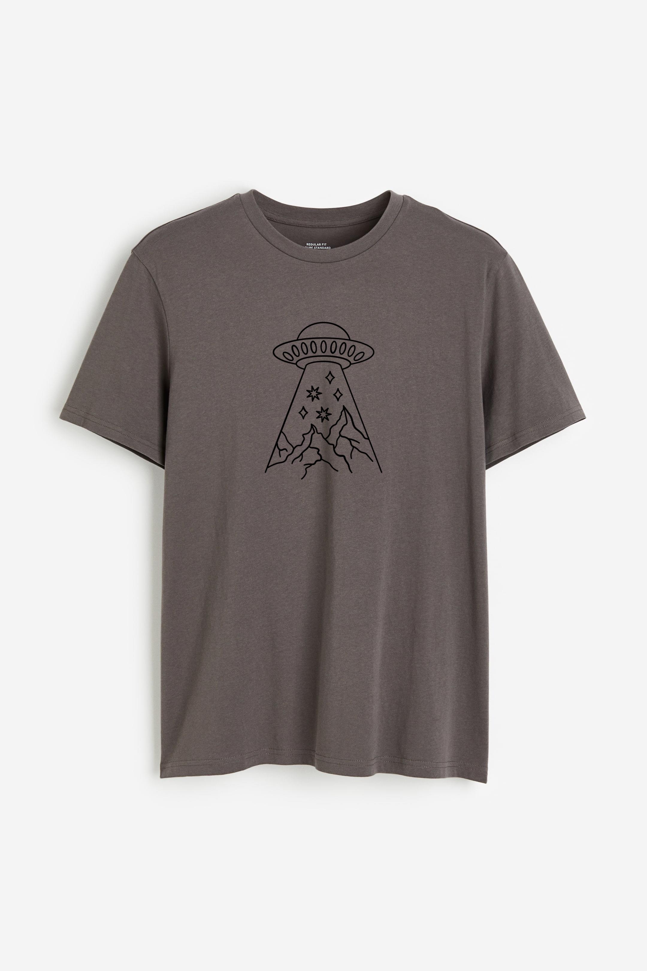 Whimsical Ufo Mountain Design Oversized T-Shirt - Image 4